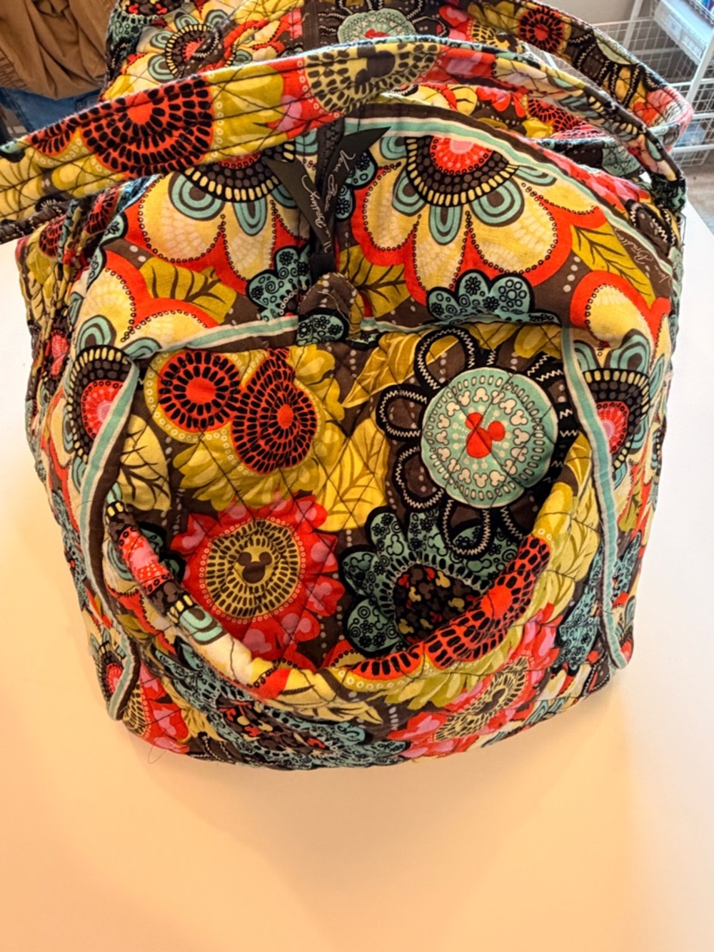 Retired Disney Vera Bradley Quilted Travel Duffel in Pretty Petals Pattern - Picture 4 of 8